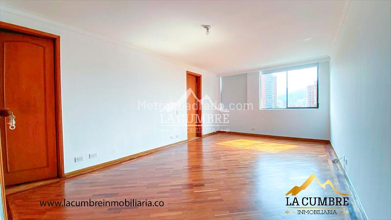 Apartamento de lujo de 3 Alcobas con 5 Baños en Loma El Campestre - 7