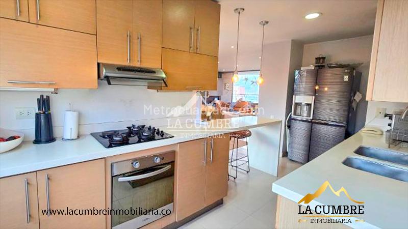 Furnished 3BR Apartment for Rent in Loma de los Gonzßlez, El Poblado - 7