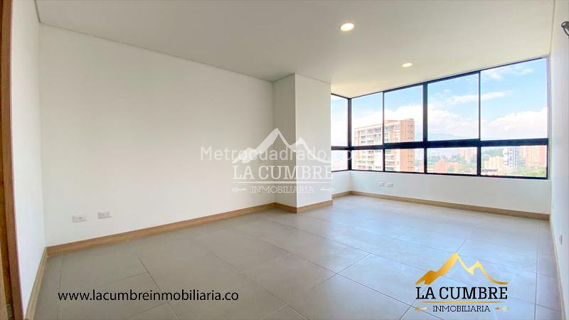 Apartamento Estiloso de 3 Alcobas en La Calera, El Poblado - 9