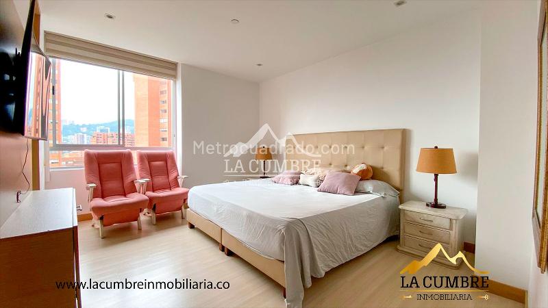 Apartamento Amoblado de 3 Alcobas con 4 Parqueaderos en El Poblado - 7