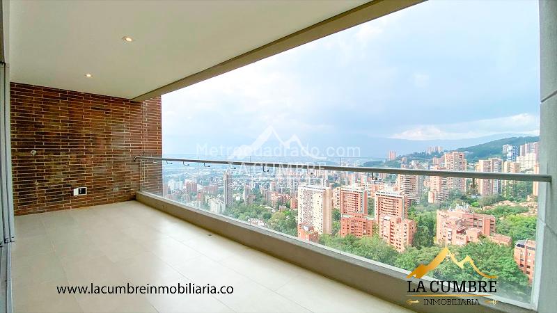 Apartamento Elegante de 3 Alcobas en El Tesoro - 4