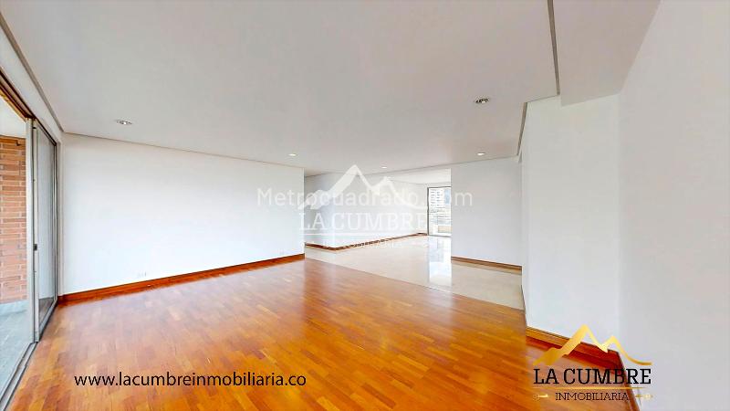 Apartamento en Arriendo en La Calera, El Poblado con Amenidades - 3