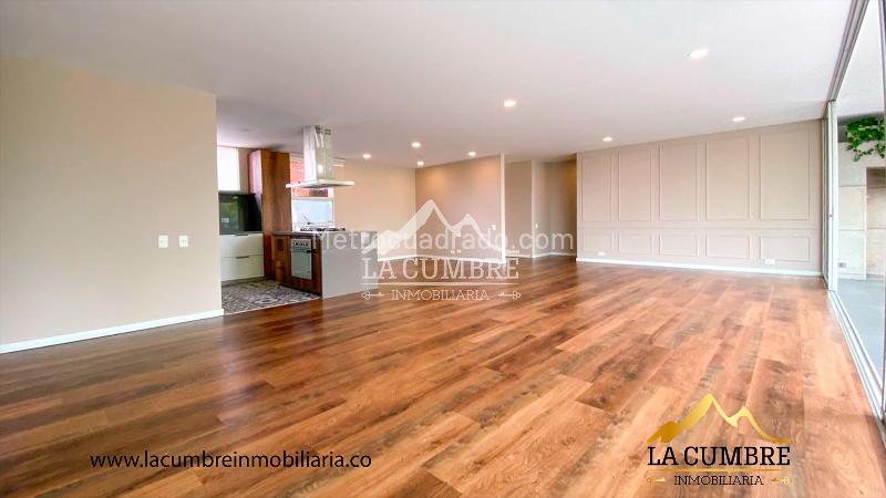 Modern 2BR Apartment in El Poblado San Lucas - 2