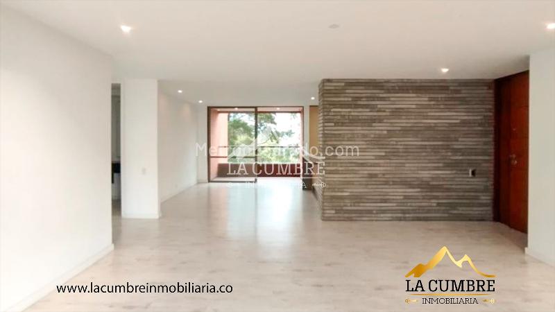 Apartamento Amplio de 3 Alcobas en El Poblado San Lucas