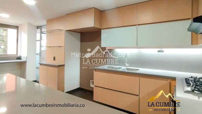 Apartamento Amplio de 3 Alcobas en El Poblado San Lucas - 6