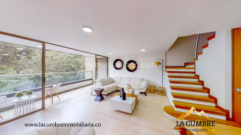 Duplex 2BR Apartment in El Poblado San Lucas