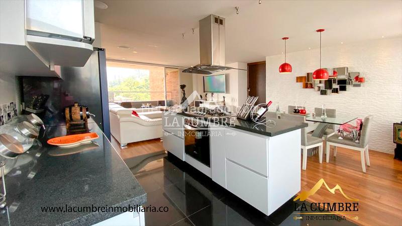 Modern 3BR Apartment in El Poblado Castropol - 5