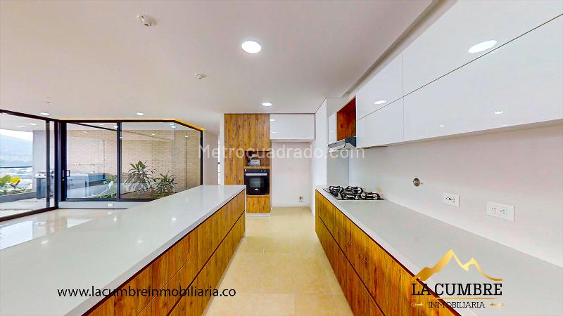 3BR Apartment with Amenities in Santa Maria de Los Angeles - 5