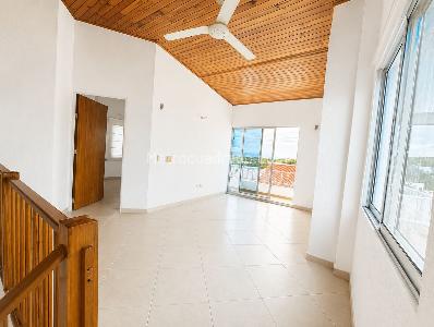 Casa de 4 alcobas en venta en Ub Los Prados, Girardot, 118 m² · foto 8 de 16