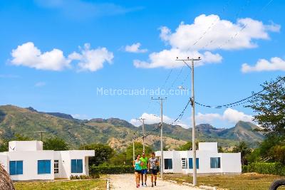 Casa de 5 alcobas en venta en Vereda San Lorenzo, Girardot, 113 m² · foto 17 de 19