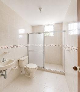 Casa de 5 alcobas en venta en Villa Maria Condominio Via, Girardot, 300 m² · foto 9 de 20