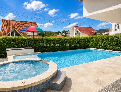 Casa de 5 alcobas en venta en Villa Maria Condominio Via, Girardot, 300 m² · foto 5 de 20