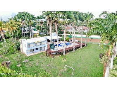Casa de 5 alcobas en venta en Vereda La Puerta, Bogotá, 1000 m² · foto 1 de 20