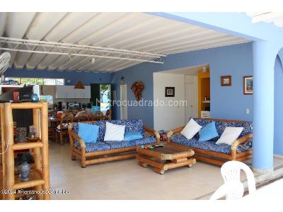 Casa de 5 alcobas en venta en Vereda La Puerta, Bogotá, 1000 m² · foto 4 de 20