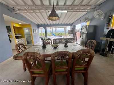 Casa de 5 alcobas en venta en Vereda La Puerta, Bogotá, 1000 m² · foto 7 de 20
