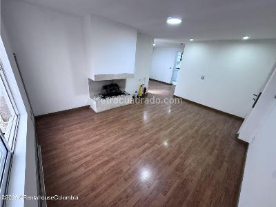 Casa de 5 alcobas en venta en Cedritos, Bogotá, 240 m² · foto 4 de 20