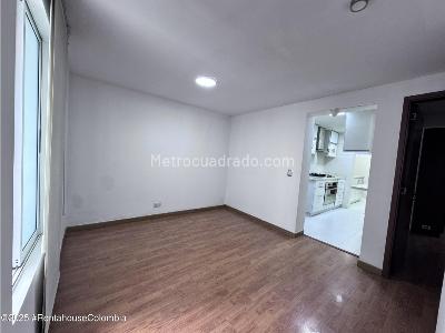 Casa de 5 alcobas en venta en Cedritos, Bogotá, 240 m² · foto 5 de 20