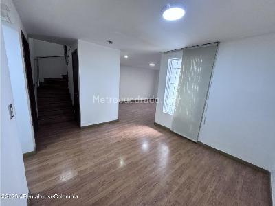 Casa de 5 alcobas en venta en Cedritos, Bogotá, 240 m² · foto 6 de 20