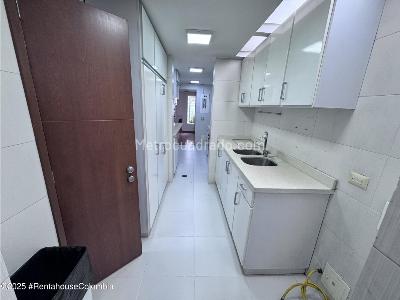 Casa de 5 alcobas en venta en Cedritos, Bogotá, 240 m² · foto 9 de 20