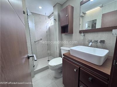 Casa de 5 alcobas en venta en Cedritos, Bogotá, 240 m² · foto 20 de 20