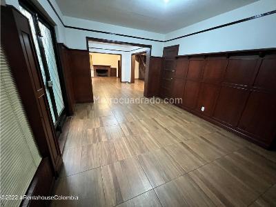 Casa de 5 alcobas en venta en San Luis, Bogotá, 590 m² · foto 4 de 20