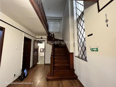 Casa de 5 alcobas en venta en San Luis, Bogotá, 590 m² · foto 8 de 20
