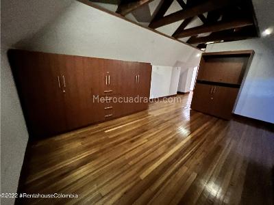 Casa de 5 alcobas en venta en San Luis, Bogotá, 590 m² · foto 17 de 20