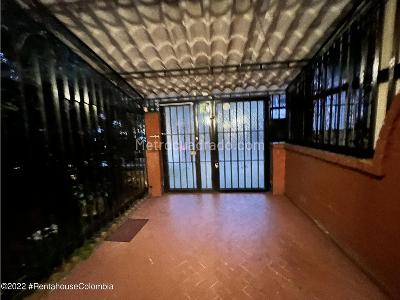 Casa de 5 alcobas en venta en San Luis, Bogotá, 590 m² · foto 19 de 20
