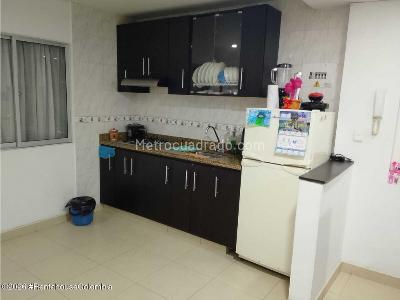 Casa de 5 alcobas en venta en El Progreso, Bogotá, 236 m² · foto 5 de 20