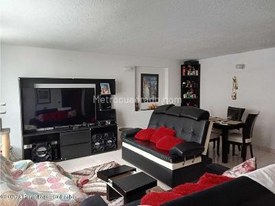 Casa de 5 alcobas en venta en El Progreso, Bogotá, 236 m² · foto 9 de 20
