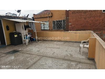 Casa de 5 alcobas en venta en Spring, Bogotá, 145 m² · foto 9 de 20