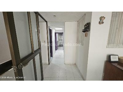 Casa de 5 alcobas en venta en Spring, Bogotá, 145 m² · foto 13 de 20