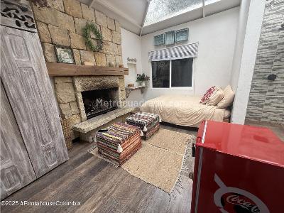 House for rent in Altos De Yerbabuena, Chía