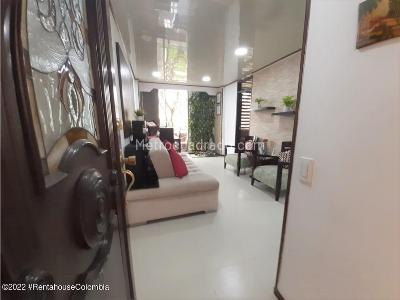 Apartamento de 3 alcobas en venta en Santa Anita, Cali, 61 m² · foto 2 de 20