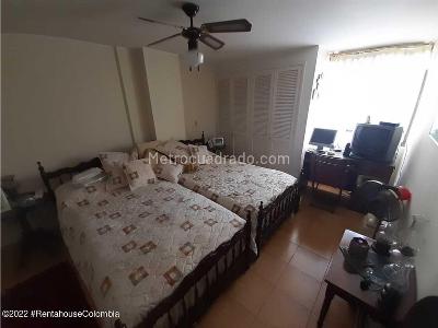 Apartamento de 2 alcobas en venta en Centenario, Cali, 110 m² · foto 9 de 16
