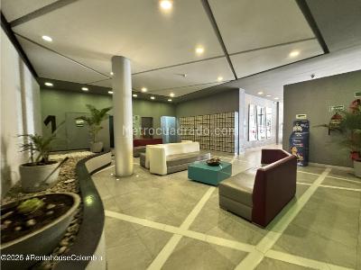 Apartamento de 1 alcoba en venta en Las Aguas, Bogotá, 58 m² · foto 2 de 20