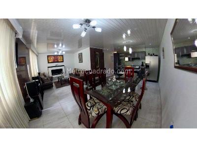 Casa de 5 alcobas en venta en Colon, Bogotá, 400 m² · foto 10 de 20