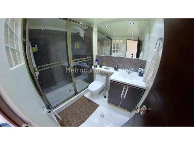 Casa de 5 alcobas en venta en Colon, Bogotá, 400 m² · foto 14 de 20