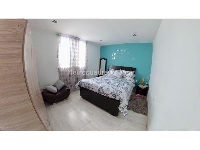 Casa de 5 alcobas en venta en Colon, Bogotá, 400 m² · foto 16 de 20