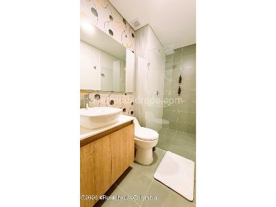 Apartamento de 2 alcobas en venta en Loma Del Escobero, Envigado, 74 m² · foto 6 de 20