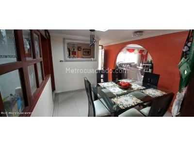 Casa de 5 alcobas en venta en Camino Viejo De San Cristobal, Bogotá, 305 m² · foto 3 de 20