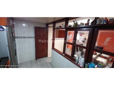 Casa de 5 alcobas en venta en Camino Viejo De San Cristobal, Bogotá, 305 m² · foto 6 de 20
