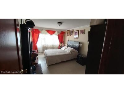 Casa de 5 alcobas en venta en Camino Viejo De San Cristobal, Bogotá, 305 m² · foto 9 de 20