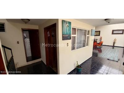 Casa de 5 alcobas en venta en Camino Viejo De San Cristobal, Bogotá, 305 m² · foto 13 de 20