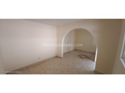 Casa de 5 alcobas en venta en Camino Viejo De San Cristobal, Bogotá, 305 m² · foto 14 de 20