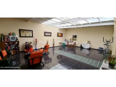 Casa de 5 alcobas en venta en Camino Viejo De San Cristobal, Bogotá, 305 m² · foto 15 de 20