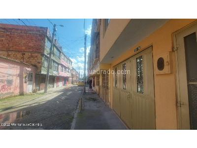 Casa de 5 alcobas en venta en Villa Catalina I, Bogotá, 154 m² · foto 2 de 20
