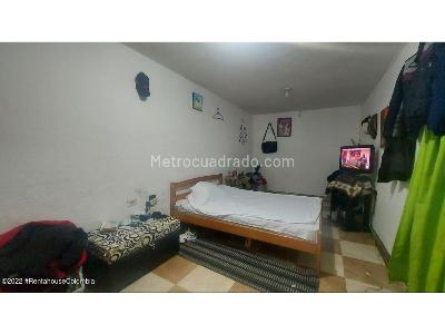 Casa de 5 alcobas en venta en Villa Catalina I, Bogotá, 154 m² · foto 7 de 20