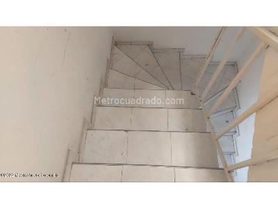 Casa de 5 alcobas en venta en Villa Catalina I, Bogotá, 154 m² · foto 9 de 20