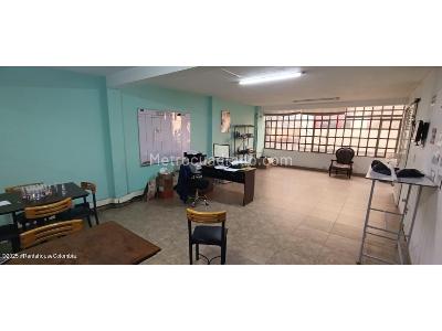 Casa de 5 alcobas en venta en Maria Paz, Bogotá, 288 m² · foto 2 de 19